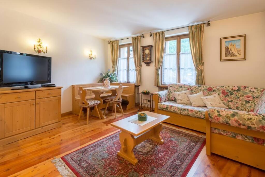 Cozy Apartment Near Cortina San Vito di Cadore Exterior foto